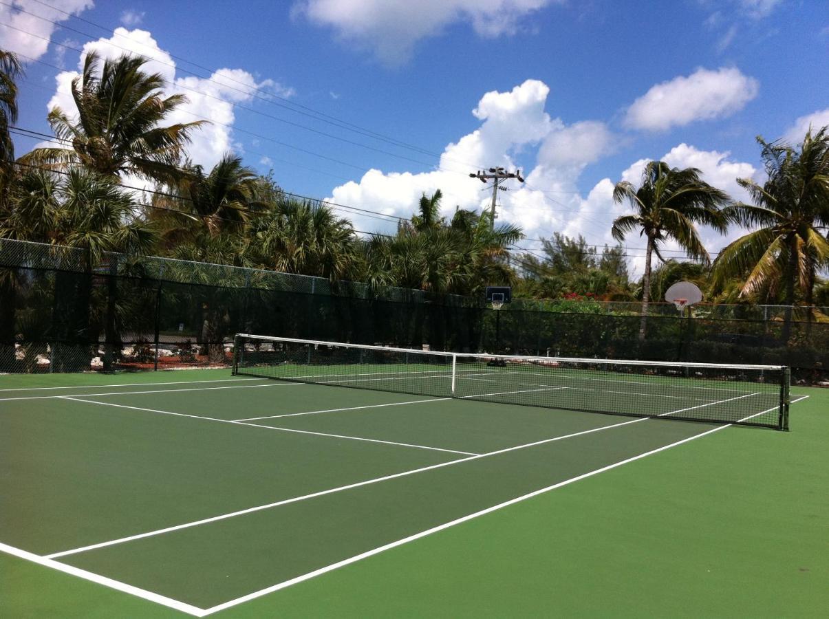 Coco Plum Beach & Tennis Club & Marina Marathon Buitenkant foto